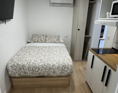 Estudio con baño y cocina privada – RUIDERA 1