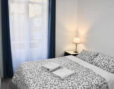 Estudio PRIVADO ¨ Con Balcón ¨ Ventana Exterior –  VH7  – 8