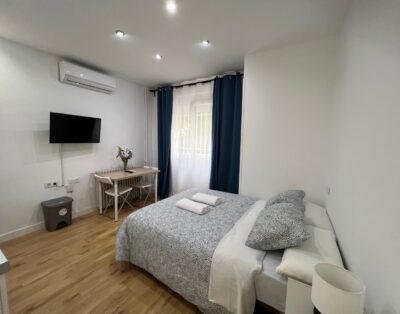 Estudio PRIVADO “ISLAS FILIPINAS” – Ventana a la Calle